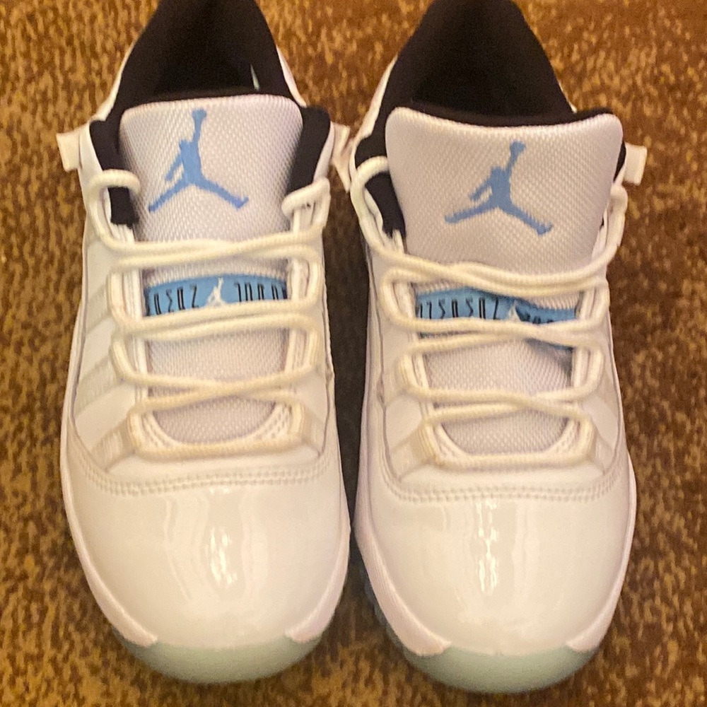 Nike Air Jordan 11 Retro Low